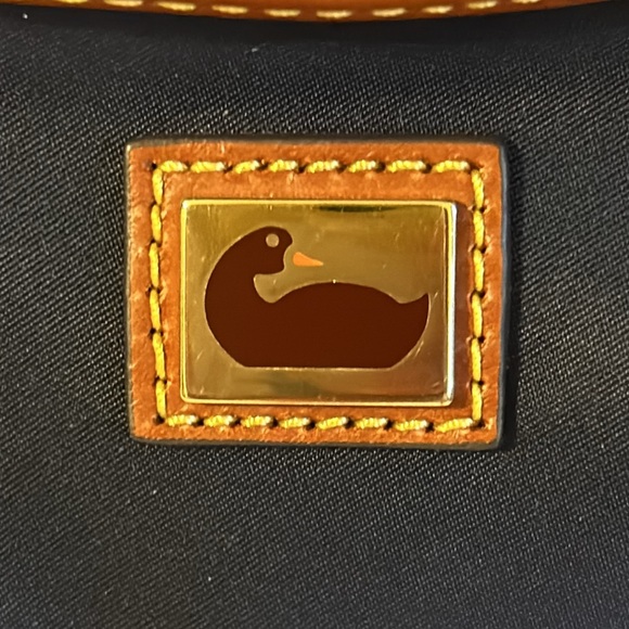 NWOT Dooney & Bourke Nylon Double pocket crossbody & Shoulder Bag Wayfarer Camde - Picture 3 of 12